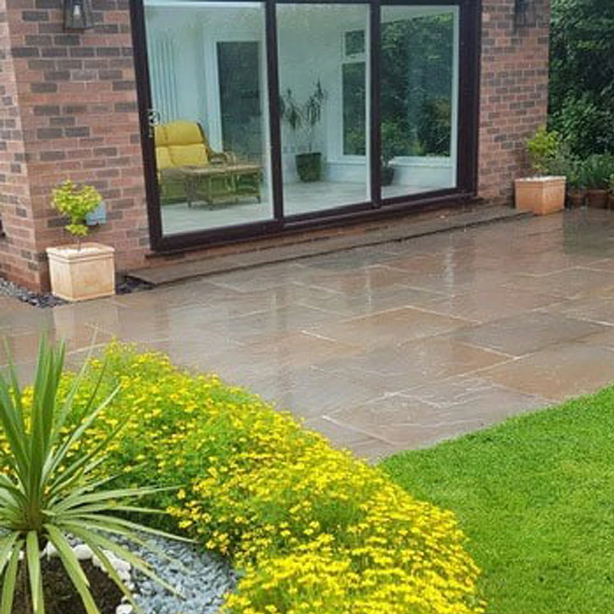 Autumn Brown Indian Sandstone Paving Slabs - Riven - 600x900 - 22mm